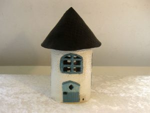 Keramikhus - model Hobbit 1, høj